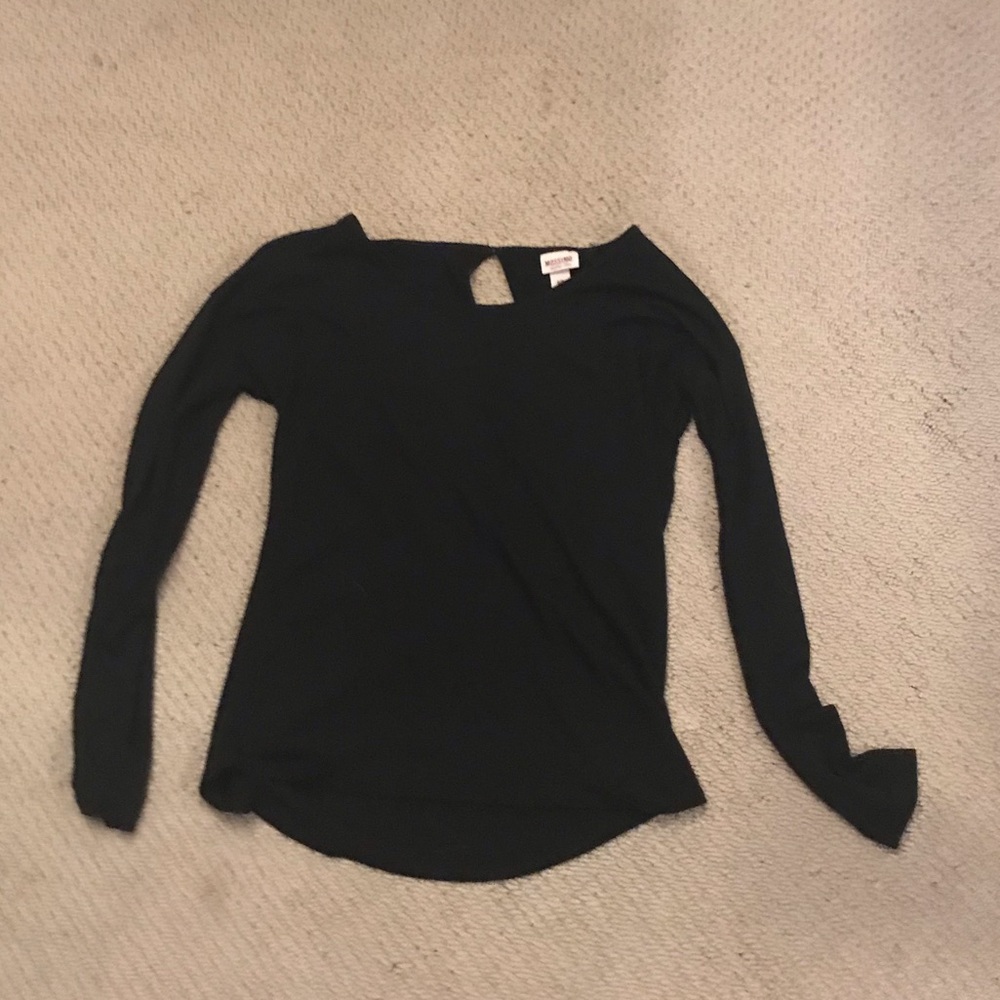 Mossimo long sleeve black shirt